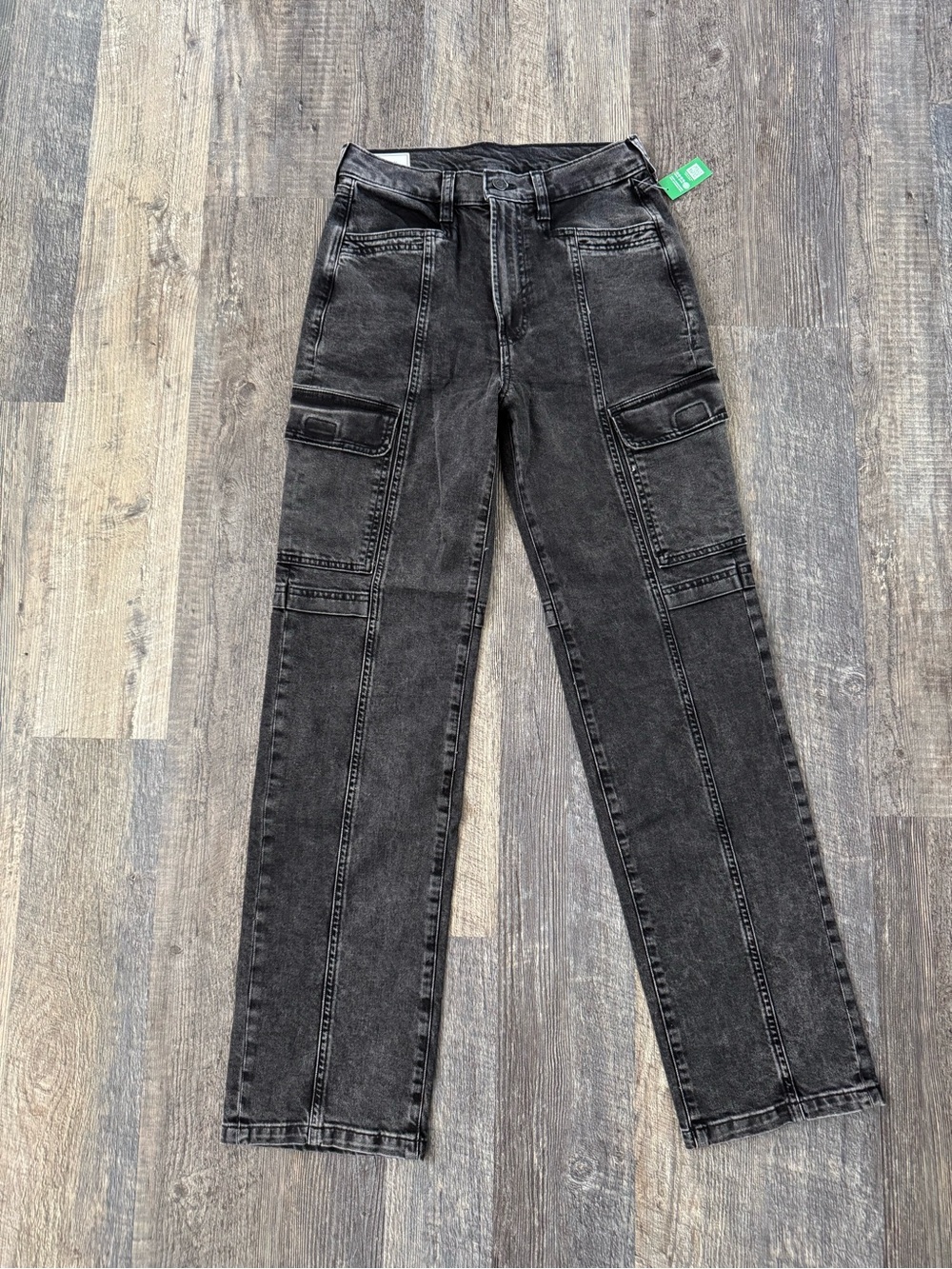 GAP Women's Black Straight-Leg Utility Cargo Jeans - Size 26 Long